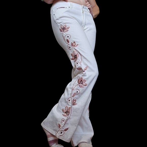 Y2K White Flare Jeans Pants Pink Embroidered Flowers Sz 6 Thin Stretch Retro - Picture 2 of 10